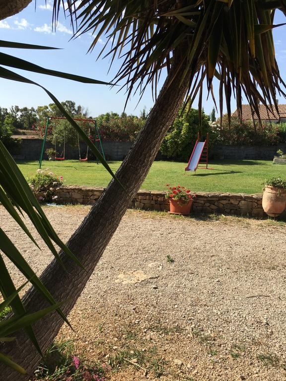 Agriturismo Sechi Campanedda Buitenkant foto