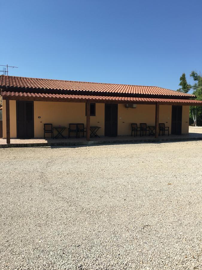 Agriturismo Sechi Campanedda Buitenkant foto
